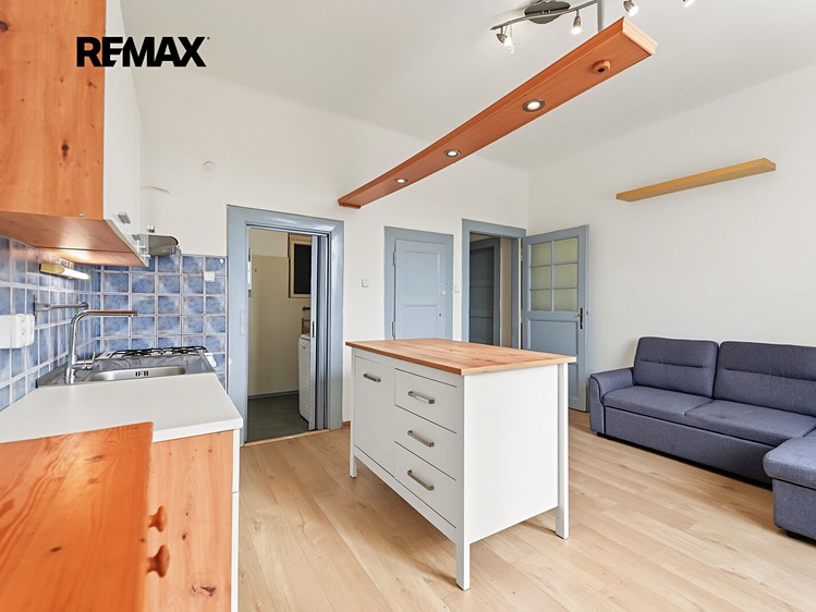 Wohnung 1+1 zum Kauf, 51 m² (1 von 26)