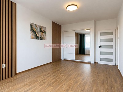 Pronájem bytu 1+kk, 35 m² (3 z 10)