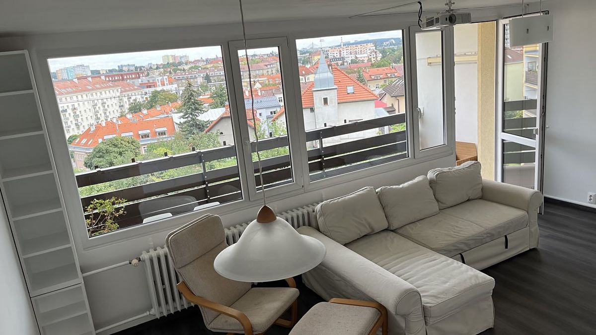 Pronájem bytu 3+1 73 m² – fotografie 2