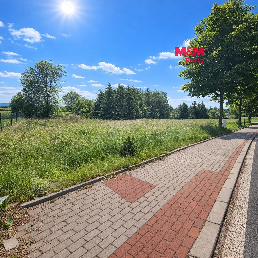 Prodej stavebního pozemku 1586 m²