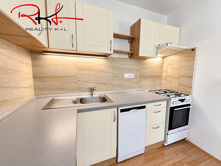 Pronájem bytu 3+kk, 70 m² (7 z 17)