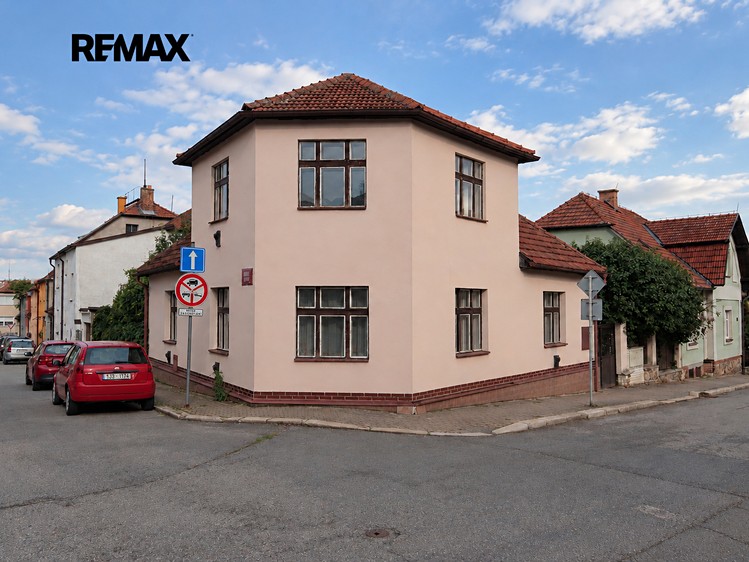 Haus zum Kauf, 135 m² (2 von 43)
