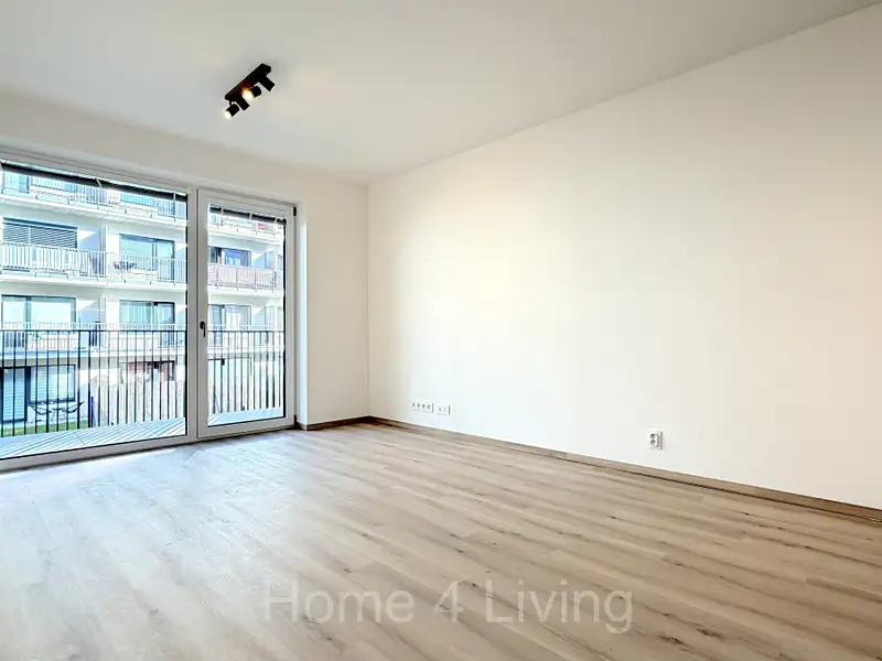 Pronájem bytu 1+kk 35 m², Brno – náhled fotky 2
