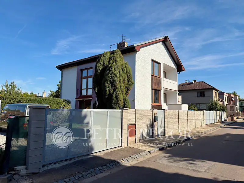 Prodej vícegeneračního domu 150 m², pozemek 910 m², Poděbrady – náhled fotky 1