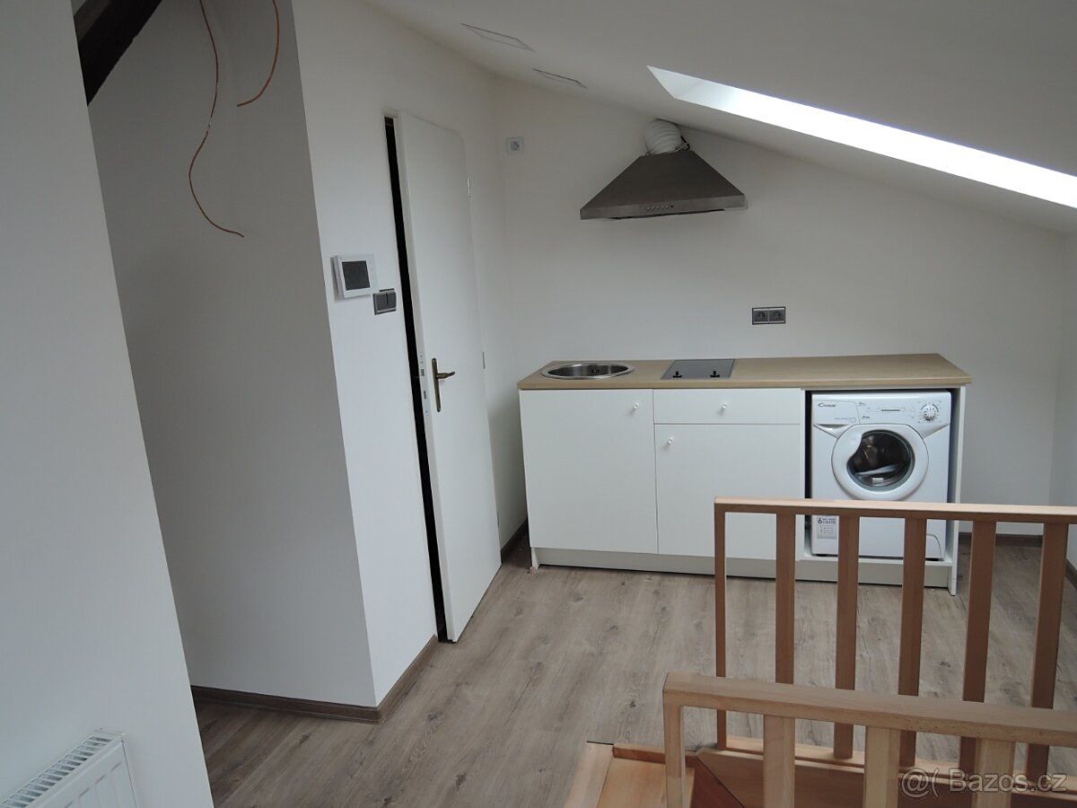 Pronájem bytu 1+kk 55 m², Česká Lípa – fotka 1 z 3