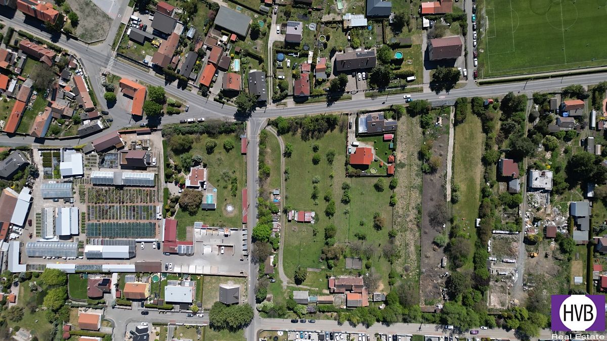 Prodej stavebního pozemku 742 m², Bašť – fotka 1 z 3