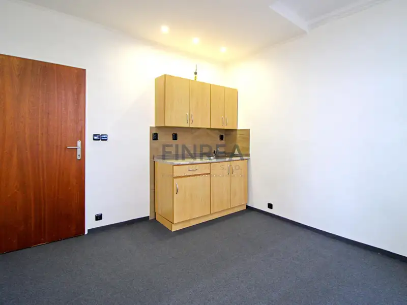 Pronájem bytu 1+kk 19 m², Chomutov – náhled fotky 3