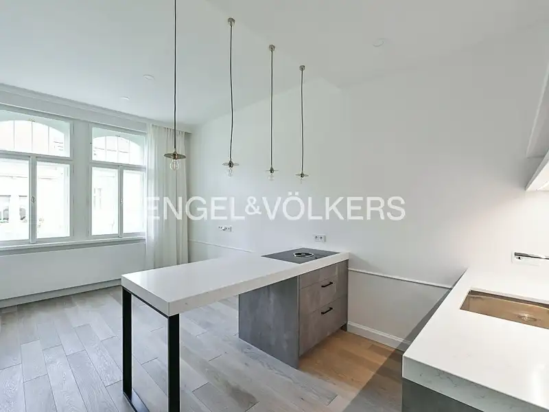 Pronájem bytu 2+kk 56 m², Praha – náhled fotky 2