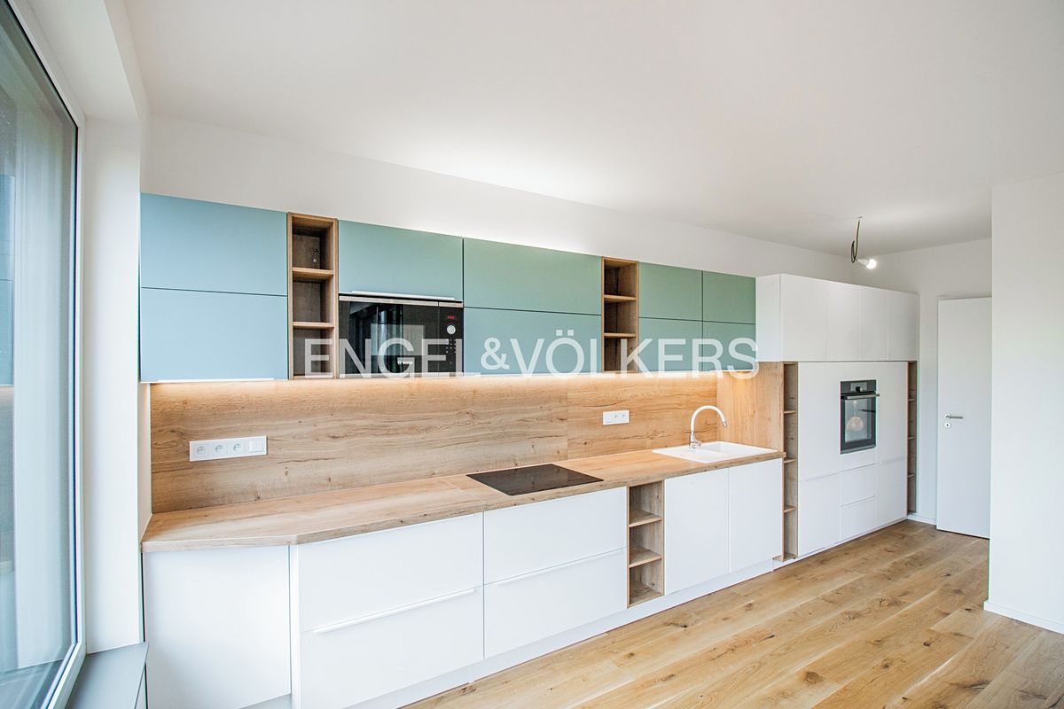 Pronájem bytu 2+kk 53 m², Praha – fotka 1 z 3