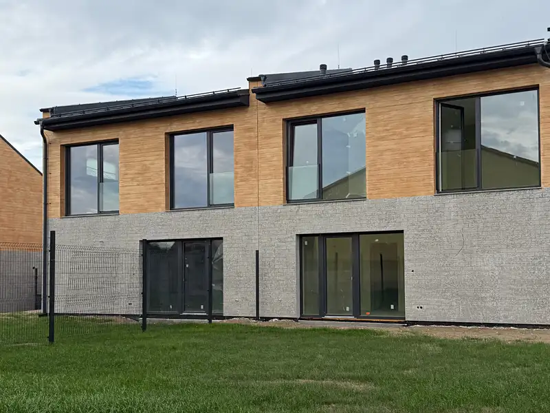 Prodej rodinného domu 123 m², pozemek 433 m², Býkev – náhled fotky 2