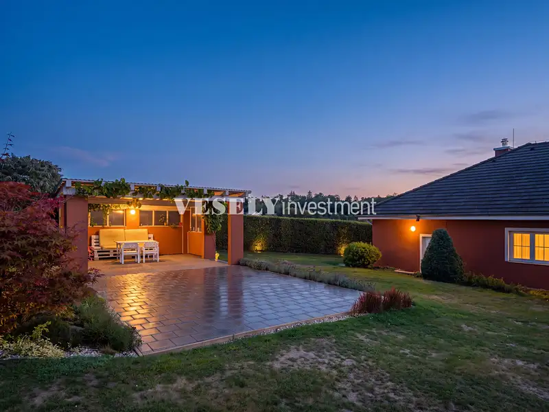 Prodej rodinného domu 200 m², pozemek 2205 m², Křtěnov – náhled fotky 2