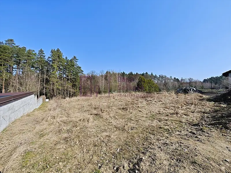 Prodej stavebního pozemku 836 m², Jindřichův Hradec – náhled fotky 2