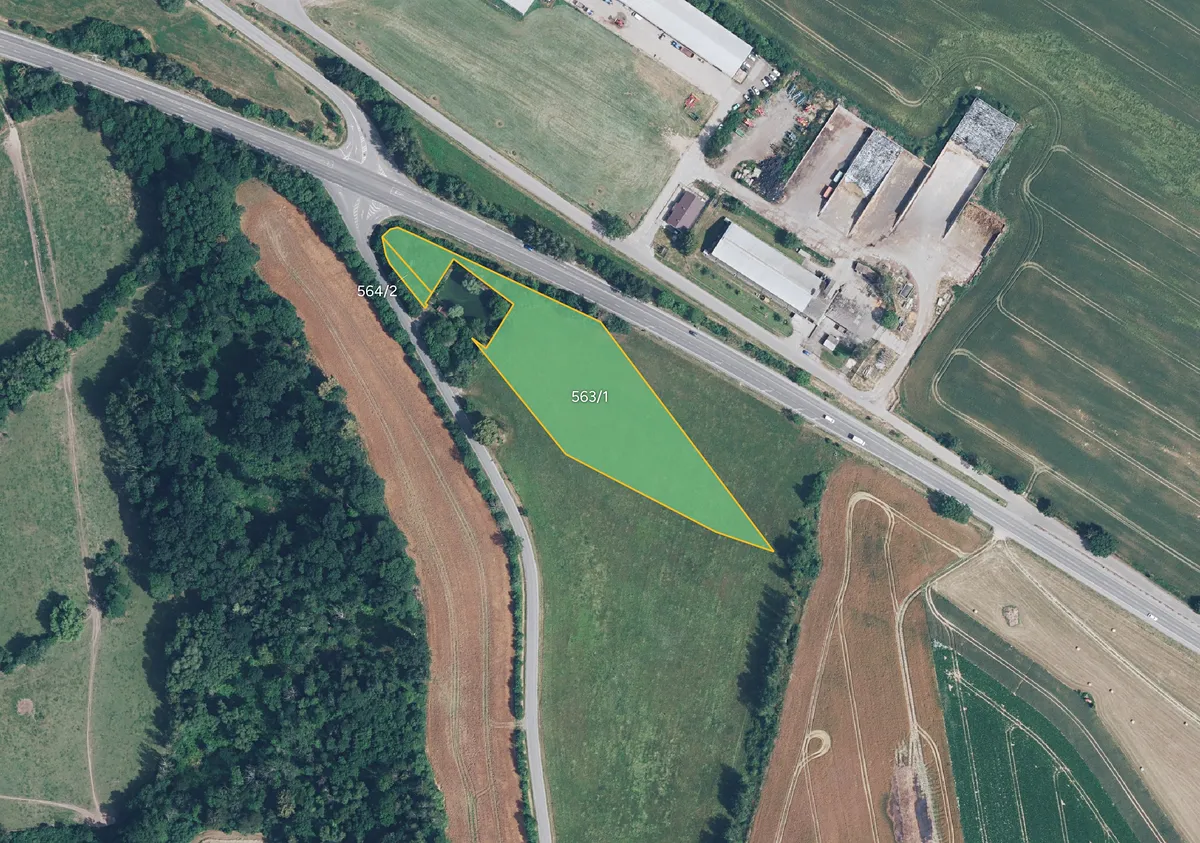 Prodej pole 8697 m²