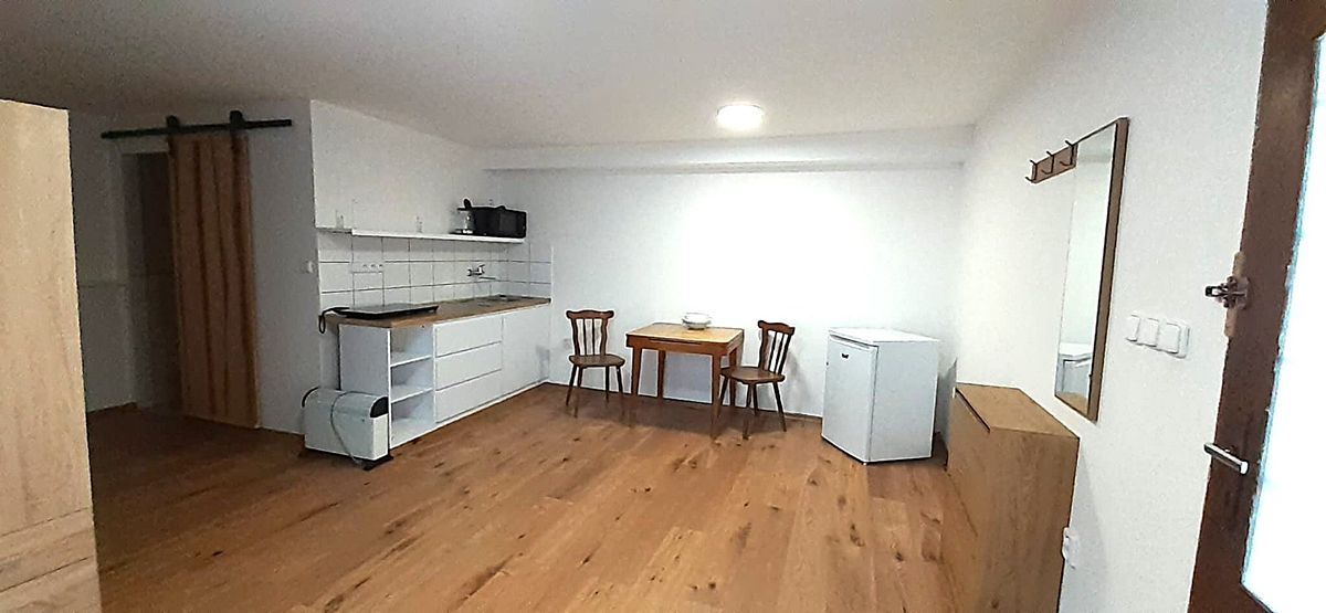 Pronájem bytu 1+kk 44 m², Fryšták – fotka 1 z 3