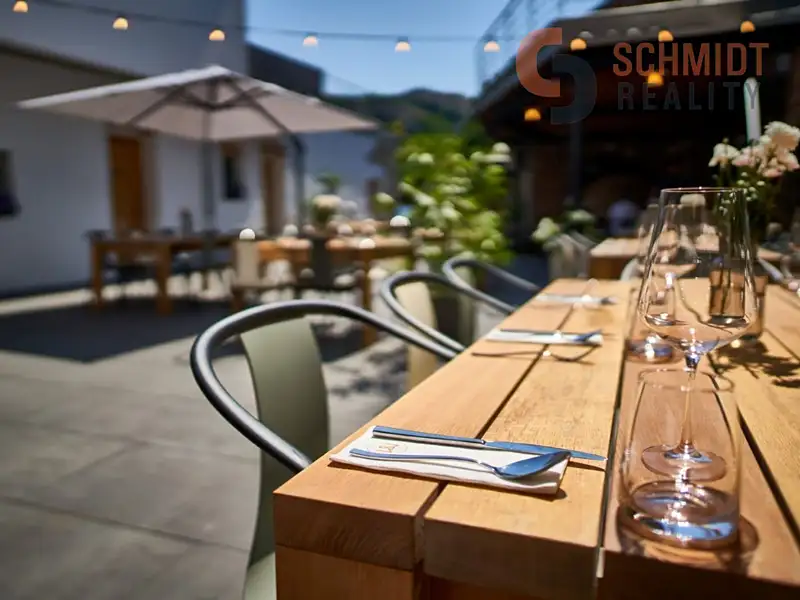 Pronájem restaurace 732 m², Mikulov – náhled fotky 1