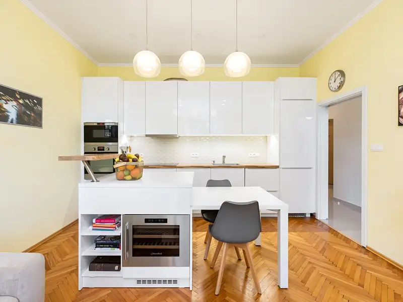 Prodej bytu 3+kk 75 m², Praha – náhled fotky 1