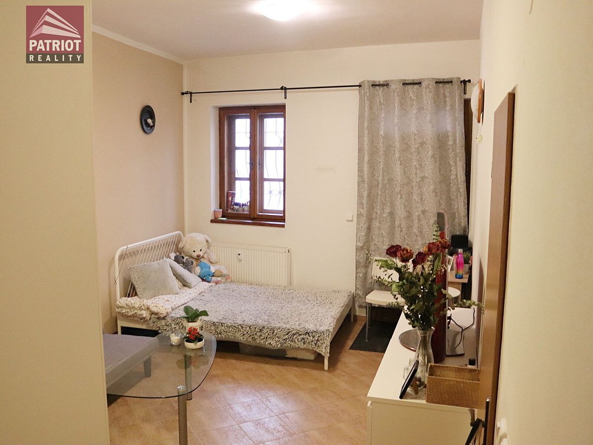 Pronájem bytu 1+1 35 m²