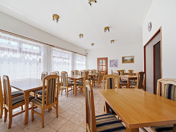 Prodej komerčního prostoru, 630 m² (24 z 83)