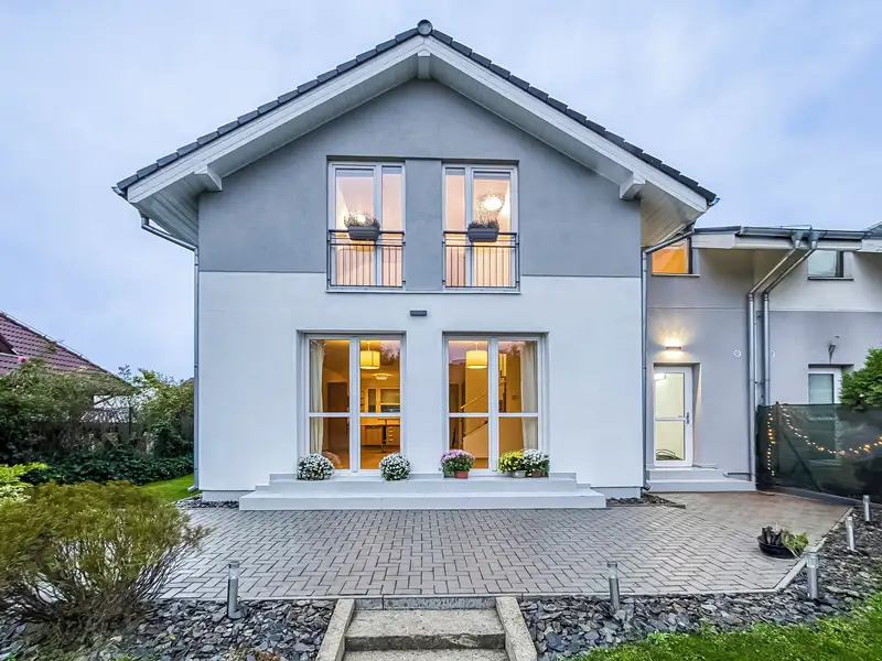 Prodej rodinného domu 145 m², pozemek 427 m², Bašť – náhled fotky 2