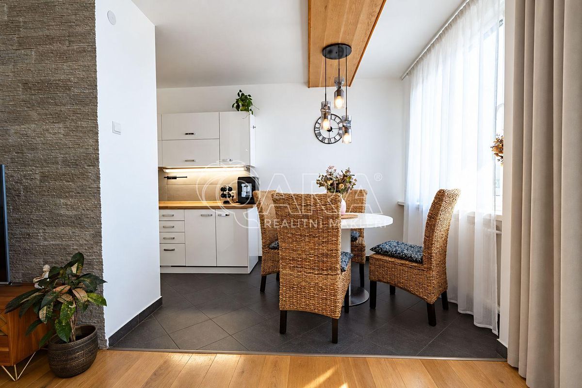 Prodej bytu 3+kk 71 m², Praha – fotka 1 z 3