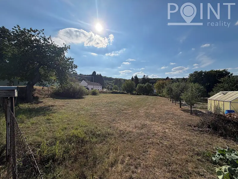Prodej stavebního pozemku 931 m², Podivice – náhled fotky 2