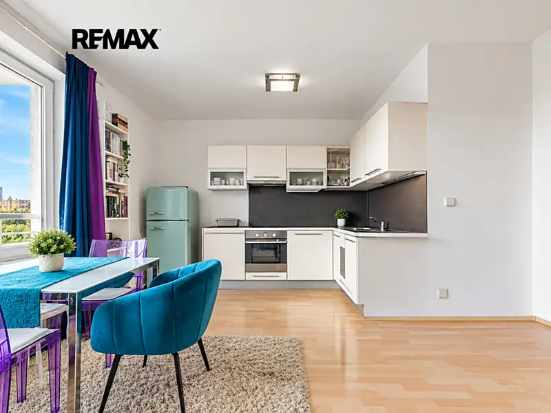 Prodej bytu 1+kk 34 m², Praha – náhled fotky 2