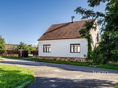 Prodej  rodinného domu 90 m², pozemek 1 074 m²