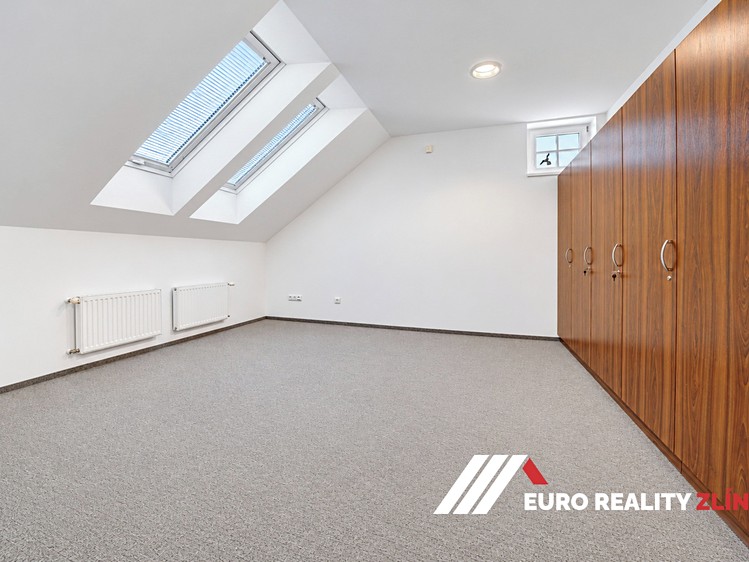 Комерційне приміщення в оренду, 477 м² (10 з 30)