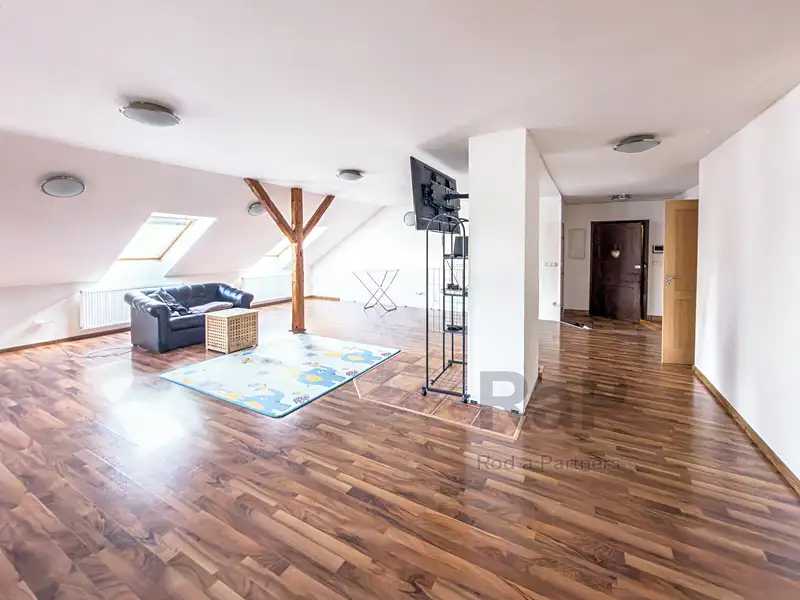 Prodej bytu 4+kk 129 m², Jablonec nad Nisou – náhled fotky 3