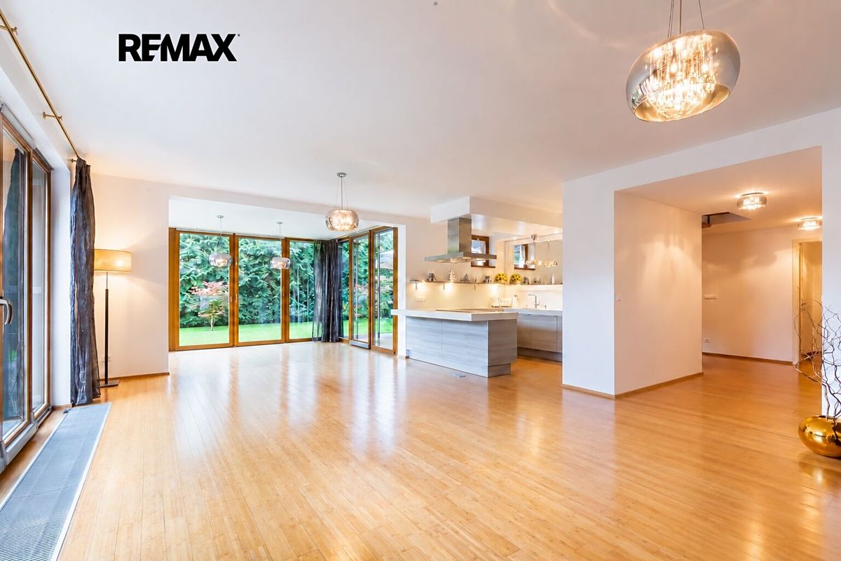 Prodej bytu 5+1 306 m², Praha – fotka 1 z 3