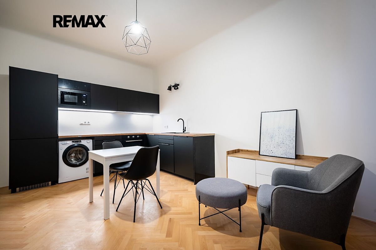 Pronájem bytu 2+kk 36 m²