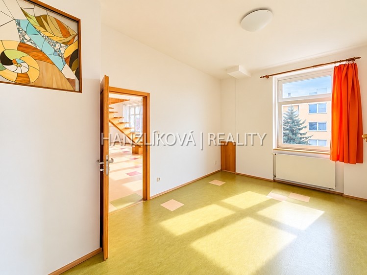 Квартира 4+kk на продаж, 143 м² (6 з 25)