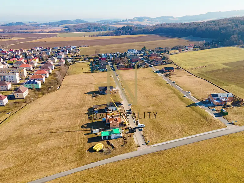 Prodej stavebního pozemku 800 m², Janovice nad Úhlavou – náhled fotky 1