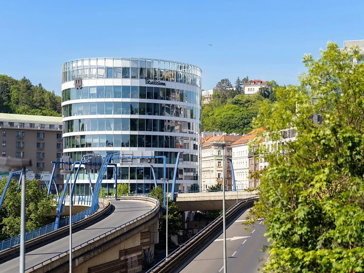 Pronájem kanceláře 277 m²