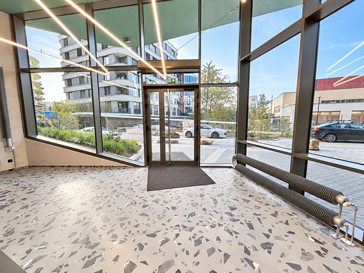 Pronájem bytu 4+kk, 119 m² (28 z 33)