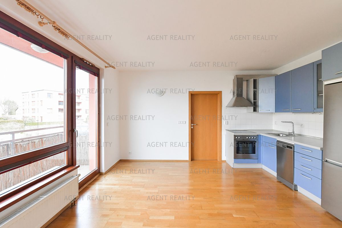 Pronájem bytu 2+kk 51 m² – fotografie 2