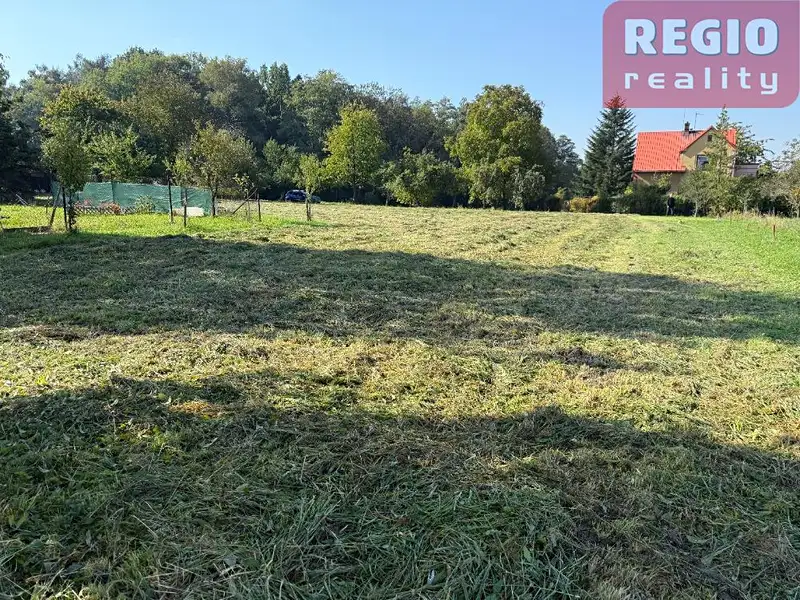 Prodej stavebního pozemku 1472 m², Šenov – náhled fotky 1