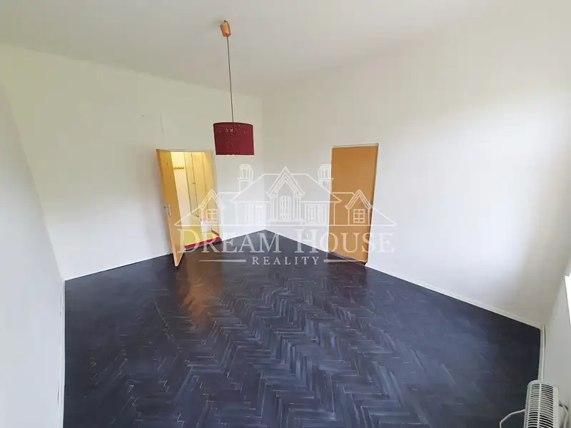 Pronájem bytu 2+kk 40 m², Praha – náhled fotky 2