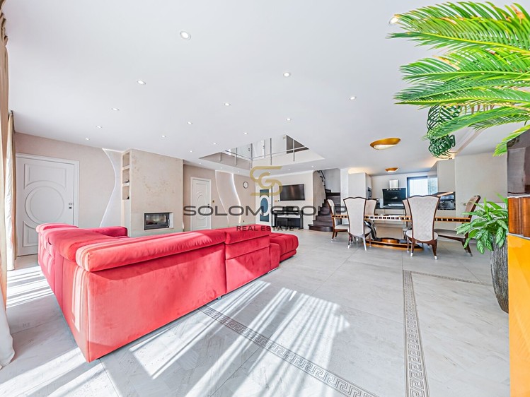 Prodej domu, 212 m² (11 z 30)