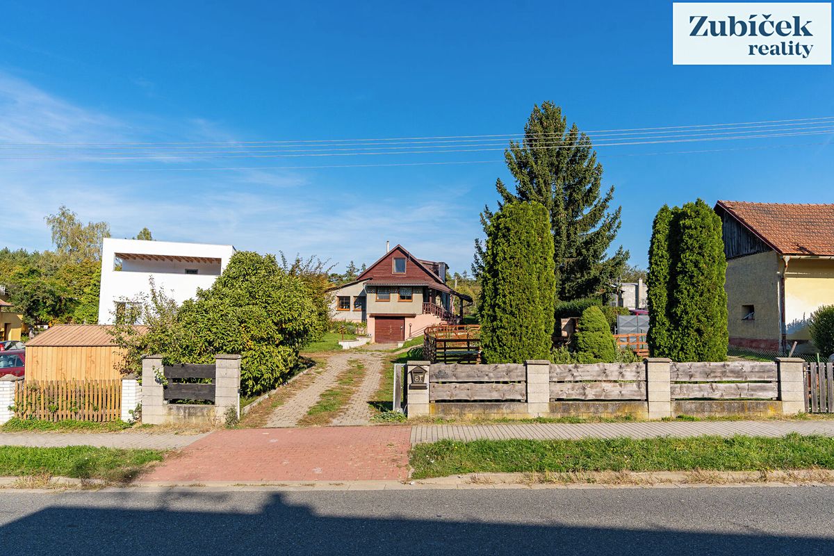 Prodej rodinného domu 120 m², pozemek 1247 m², Zlín – fotka 1 z 3