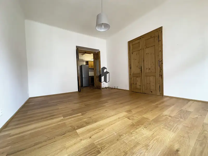 Pronájem bytu 2+1 61 m², Praha – náhled fotky 1