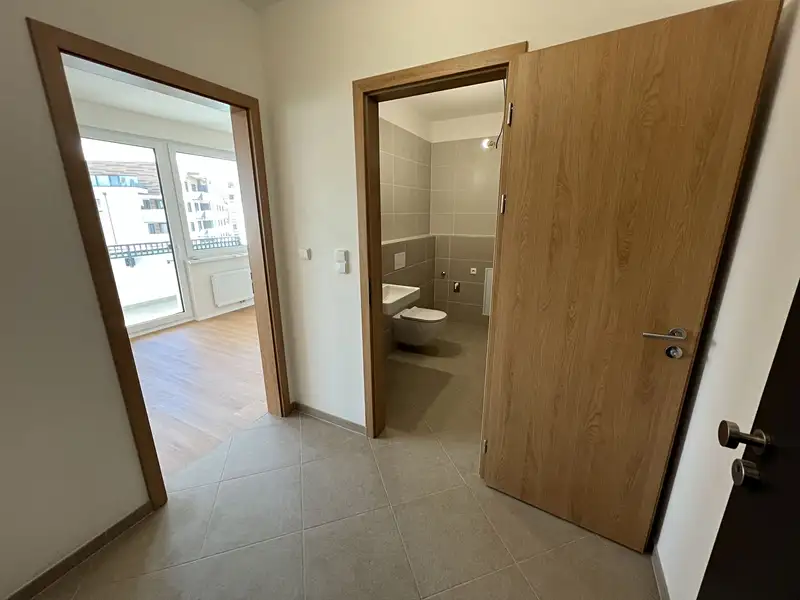 Prodej bytu 1+kk 33 m², Praha – náhled fotky 2