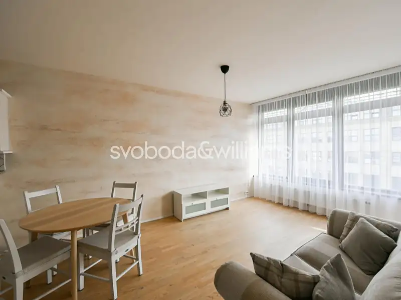 Pronájem bytu 2+kk 50 m², Praha – náhled fotky 3