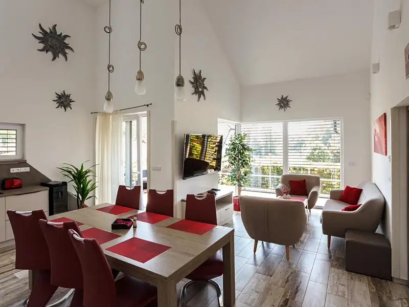 Pronájem rodinného domu 120 m², pozemek 1320 m², Chlum u Třeboně – náhled fotky 2