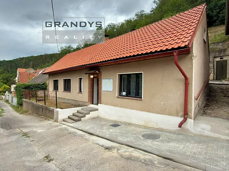 Prodej rodinného domu 68 m², pozemek 504 m², Třebotov – náhled fotky 1