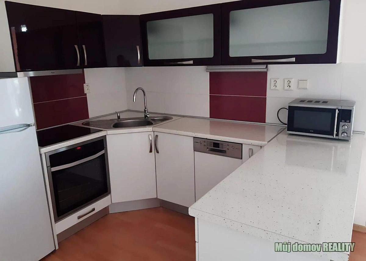 Pronájem bytu 2+kk 56 m², Praha – fotka 1 z 3