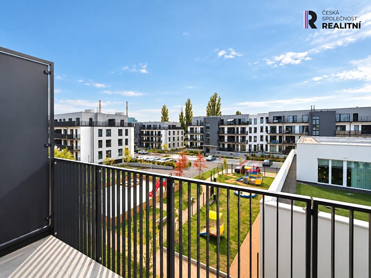 Квартира 1+kk в оренду, 36 м² (12 з 17)