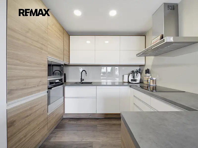 Prodej bytu 4+kk 116 m², Praha – náhled fotky 3