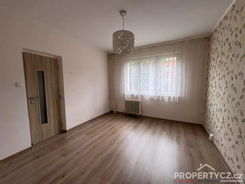 Prodej bytu 3+1 72 m², Praha – náhled fotky 1