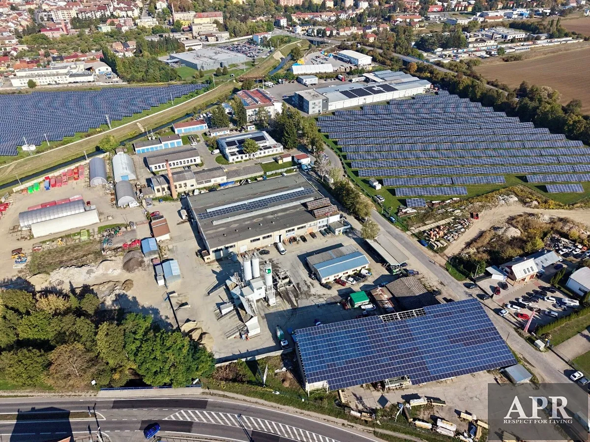 Pronájem skladového prostoru 1200 m²